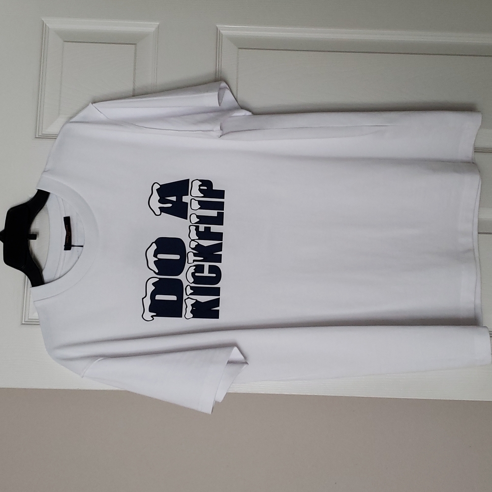 Louis Vuitton Do a Kickflip T-shirt - Size Large